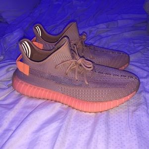Yeezy 350 V2 “Clay”